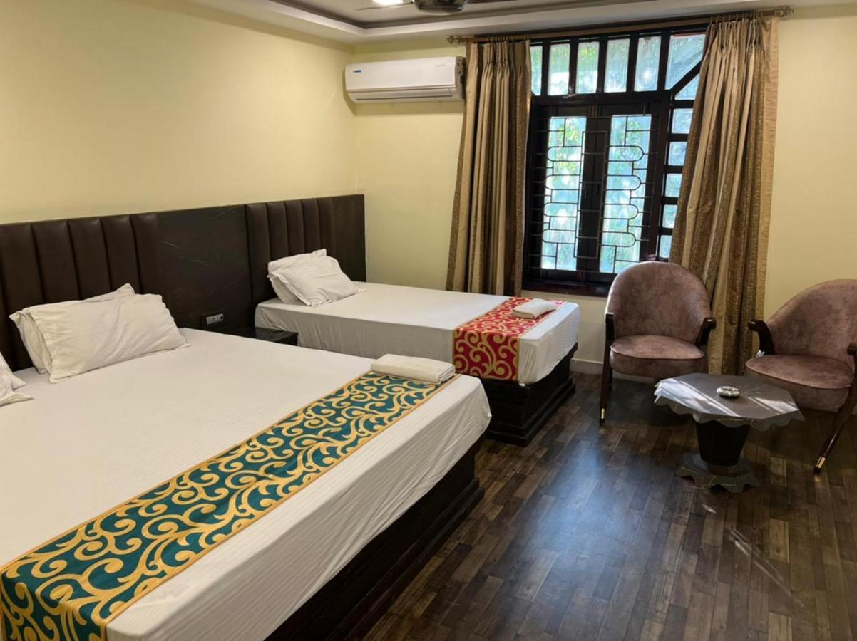 Hotel Tourist Inn Siliguri Exterior foto